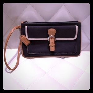 COACH Navy & white wristlet. Circa early 2000’s.